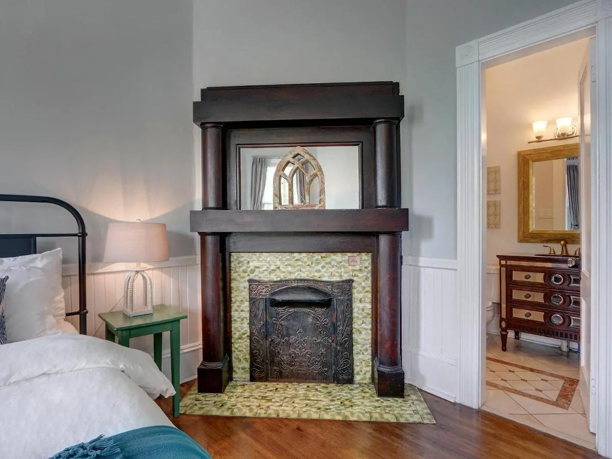 Parlor On Park Villa Savannah 0*,  United States